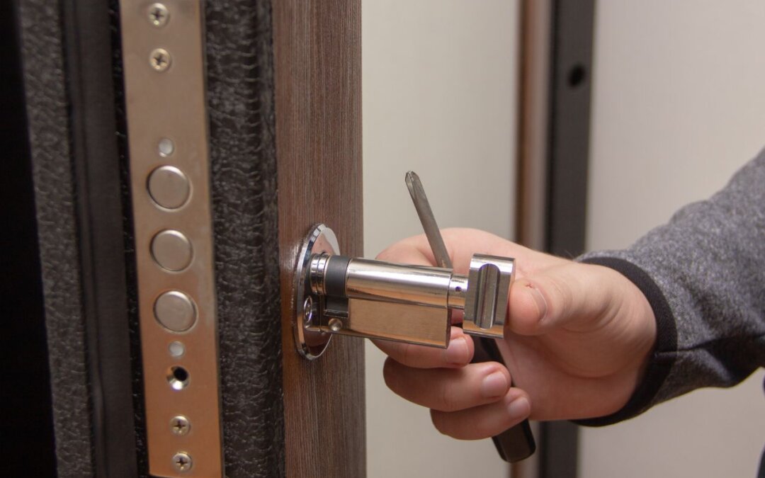 Keeping Your Home and Business Secure With Regular Lock Changes